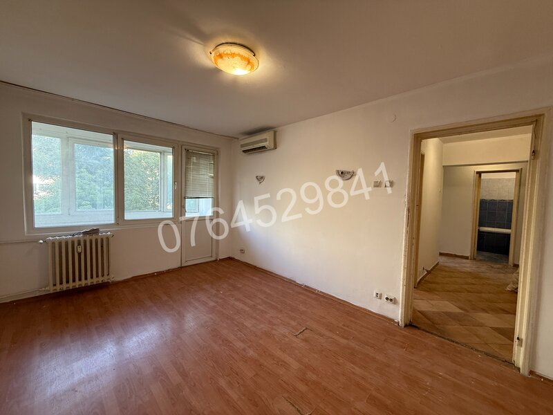 Colentina, Teiul Doamnei, zona sectia 7 politie, str. Ion Berindei nr. 5