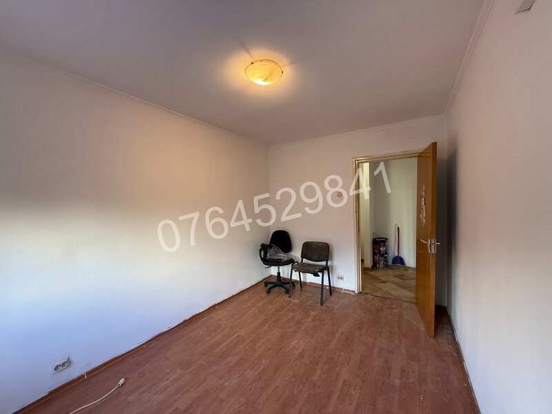 Colentina, Teiul Doamnei, zona sectia 7 politie, str. Ion Berindei nr. 5