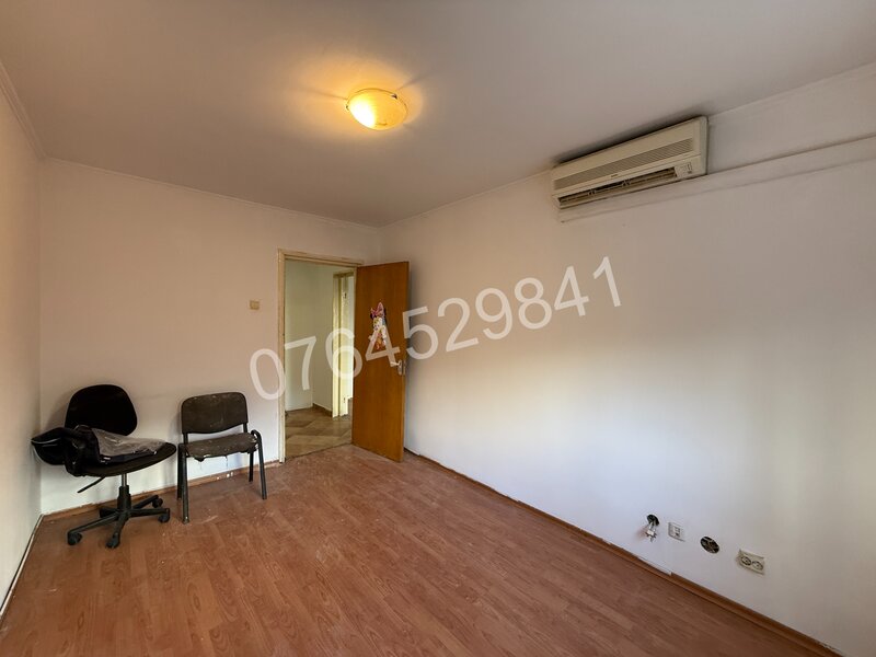 Colentina, Teiul Doamnei, zona sectia 7 politie, str. Ion Berindei nr. 5